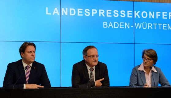Boris Weirauch und Andreas Stoch bei der Landespressekonferenz