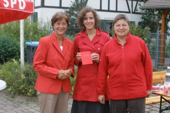 Elvira Drobinski-Weiß, Lina Seitzl und Helga Pfahler